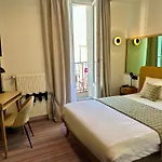 Dyke Hotel 2*