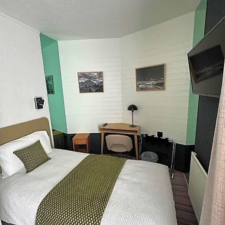 Hotel Dyke 2*