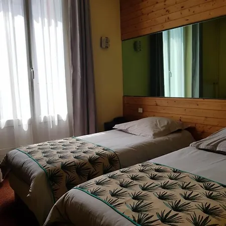 Dyke Hotel